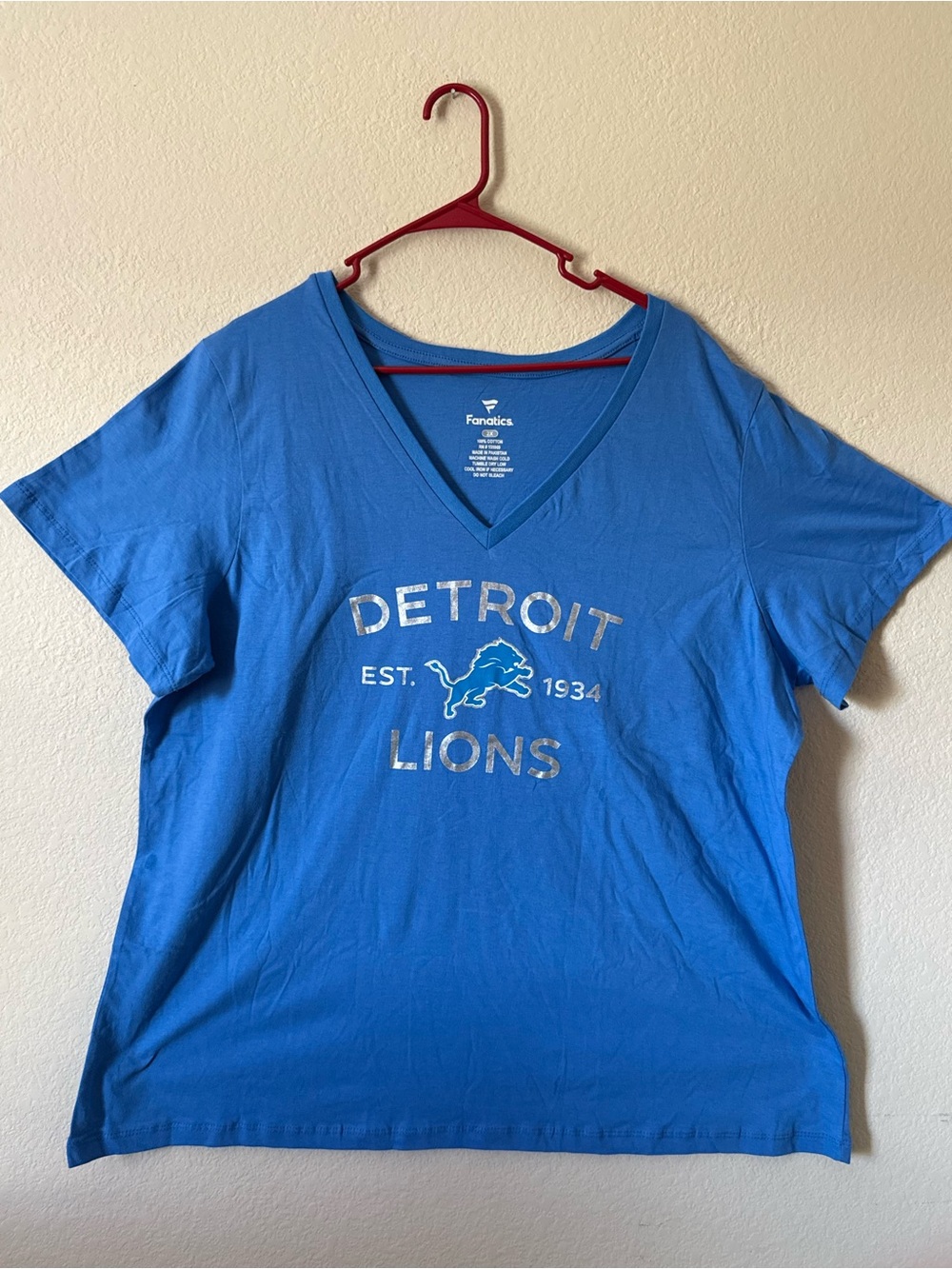 Fanatics Detroit Lions NFL V-Neck T-Shirt Blue Short Sleeve Size 2XL NWOT